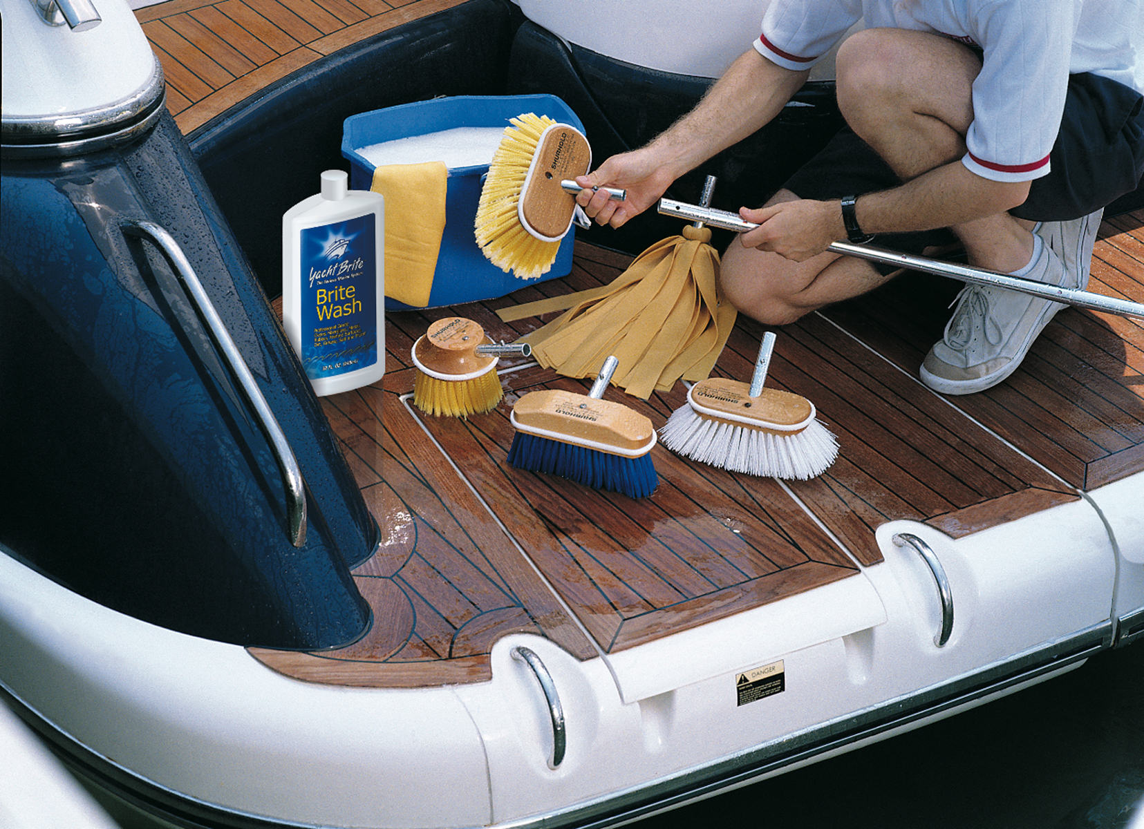 yacht cleaning