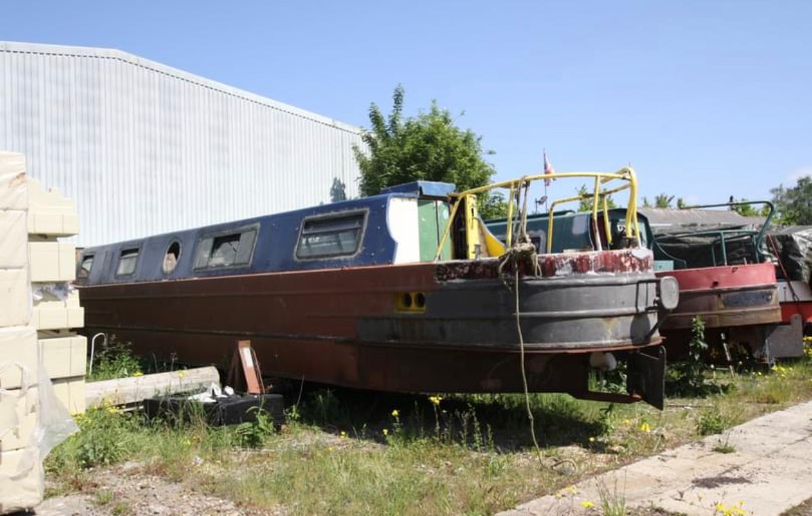 Composite Top Narrowboat – Project – SOLD