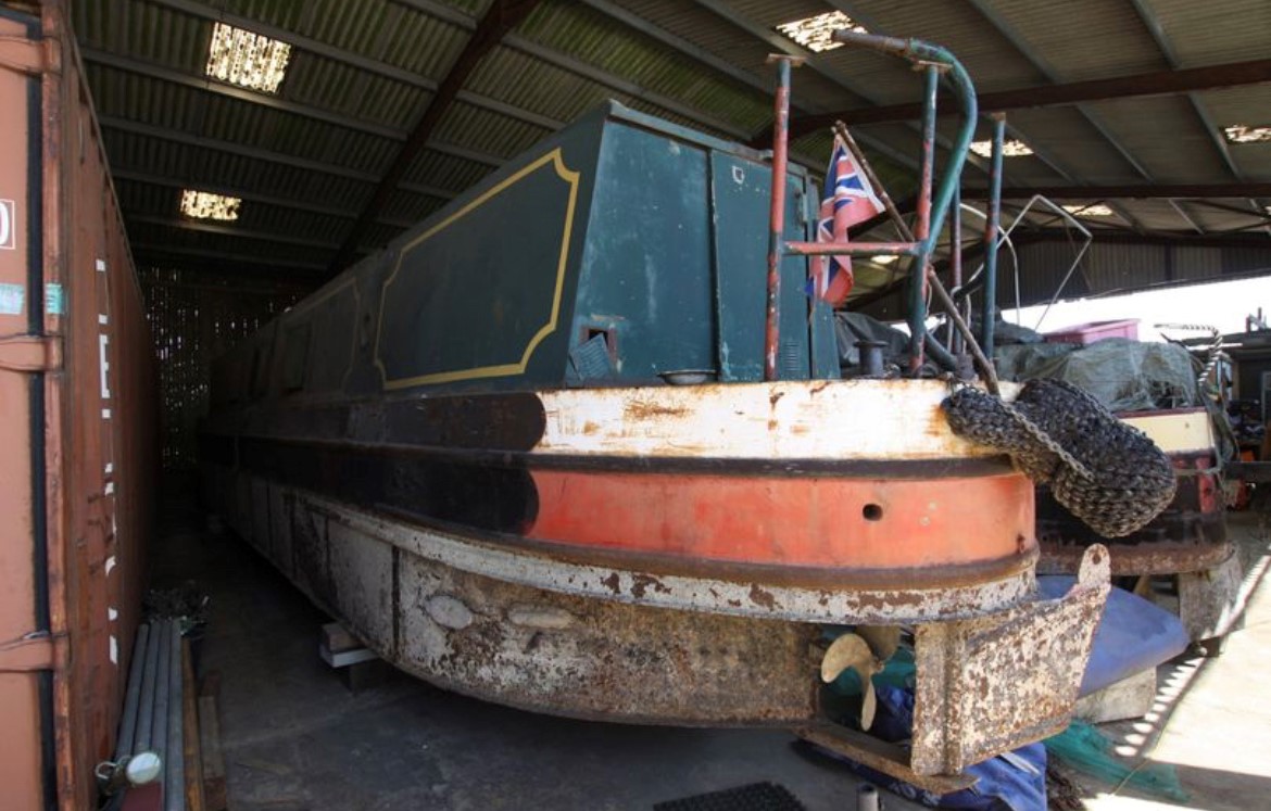 Narrowboat Project – ”Little Trouper”