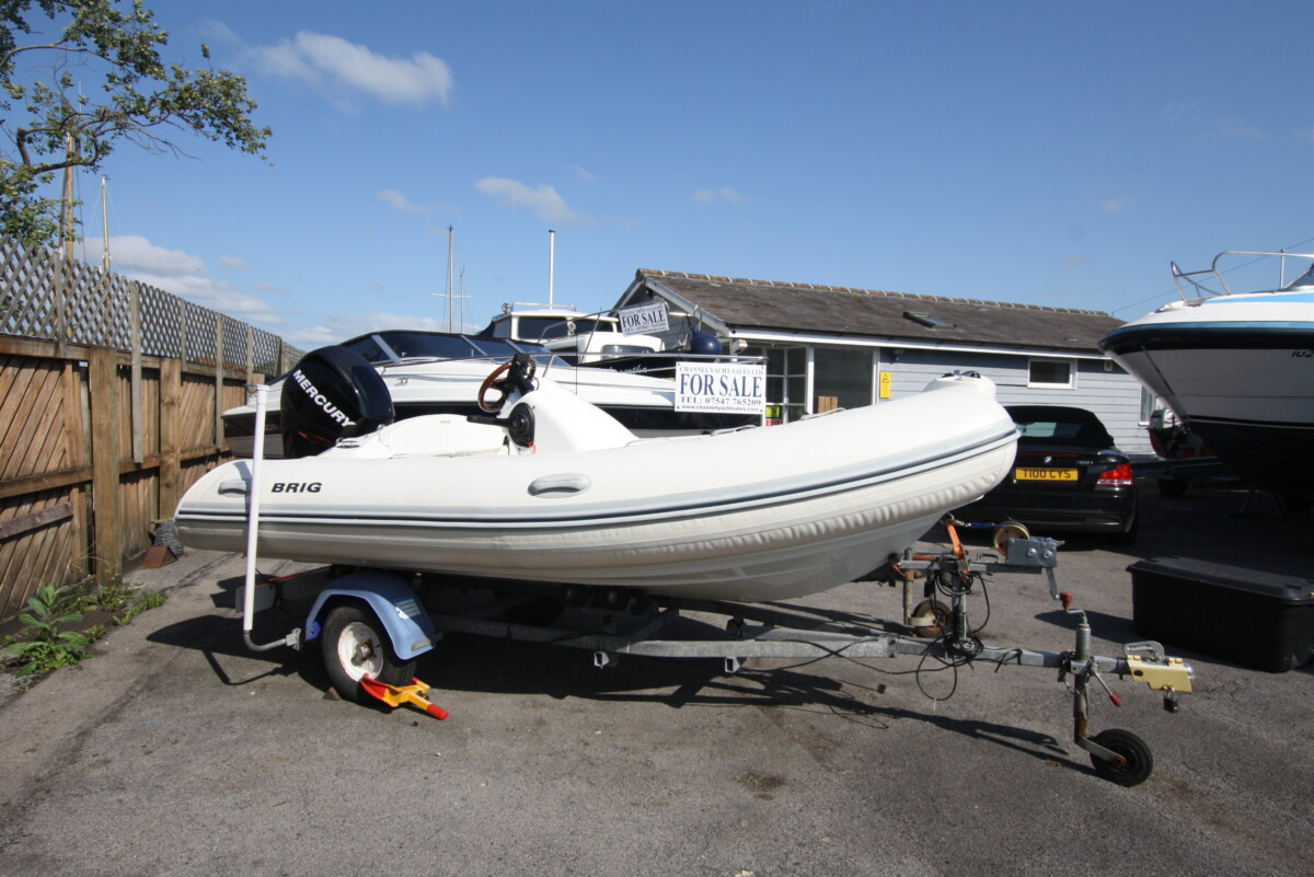 Brig Eagle 380 RIB